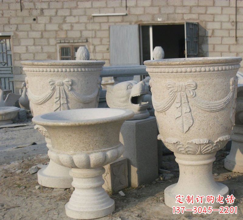 辽阳公园小区欧式花盆石雕