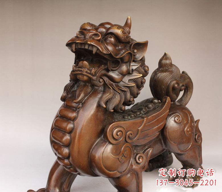 辽阳古代神兽貔貅铜雕