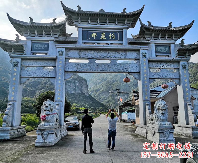 辽阳古典牌坊石雕塑