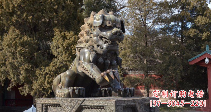 辽阳故宫青铜狮子雕塑