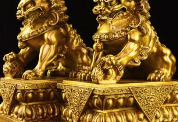 辽阳故宫金狮子雕塑，精工细技定制爱心图案