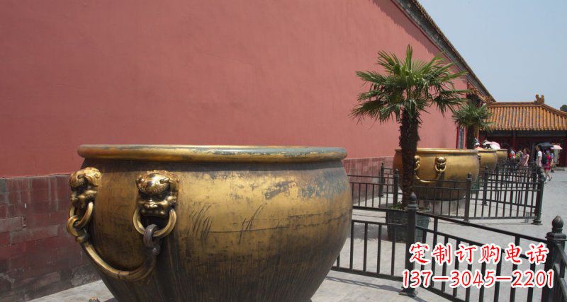 辽阳故宫铜水缸铜雕