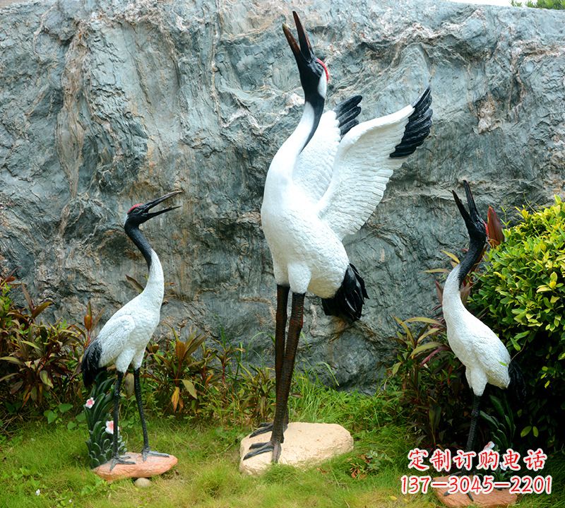 辽阳故宫仙鹤雕塑