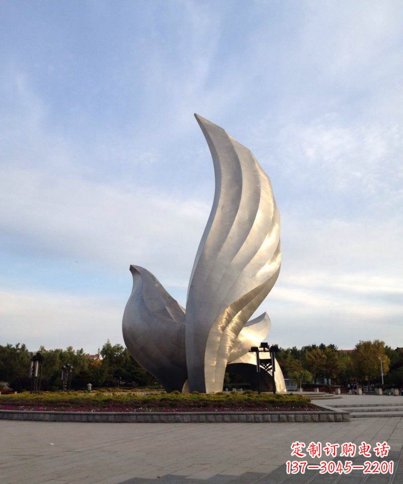 辽阳广场不锈钢抽象鸽子雕塑 (2)