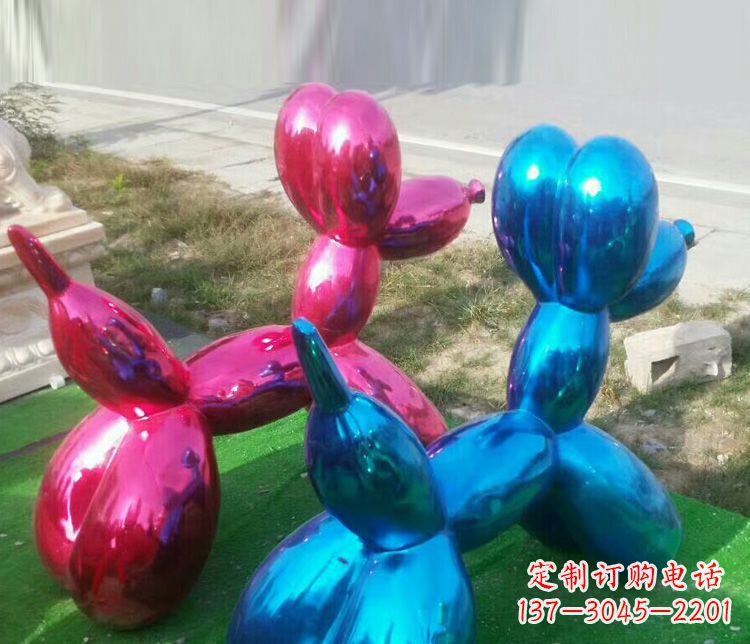 辽阳中领雕塑:精美不锈钢小狗雕塑,给您带来温馨的家庭氛围!