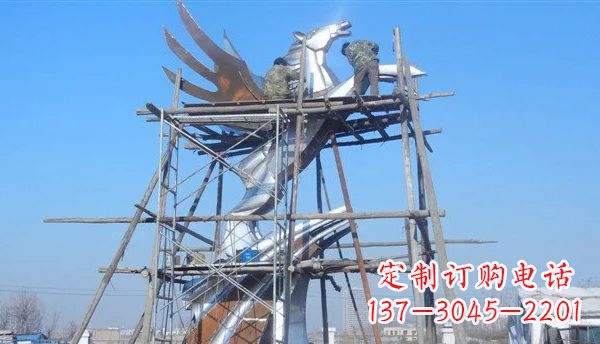 辽阳广场不锈钢飞马雕塑