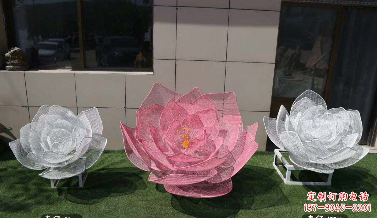 辽阳广场不锈钢荷花雕塑