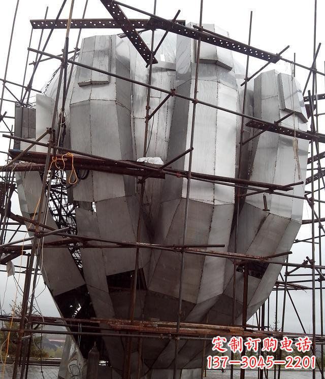 辽阳广场不锈钢蟠桃大型景观雕塑