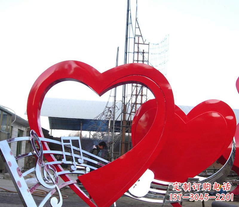 辽阳中领雕塑：音符桃心景观雕塑，给你的生活带去美妙的旋律