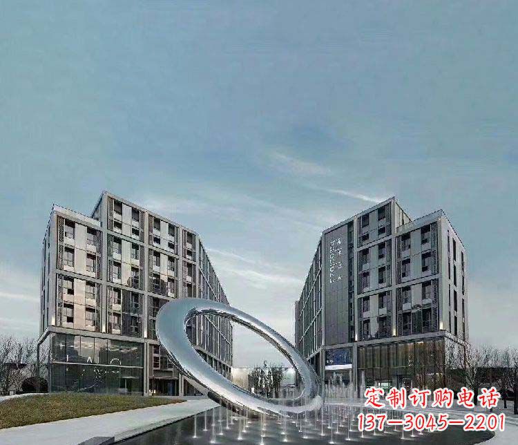 辽阳广场不锈钢圆环景观雕塑1