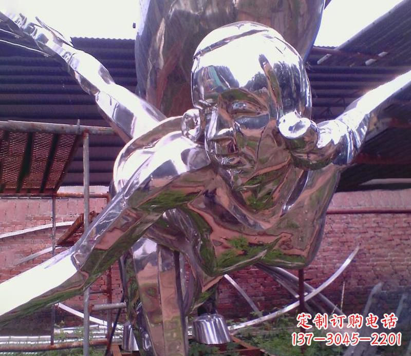 辽阳广场不锈钢运动员雕塑