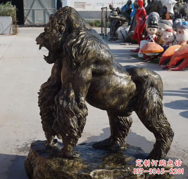 辽阳高贵大气的猩猩铜雕