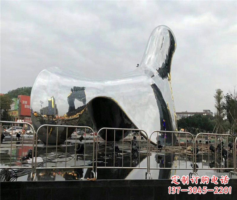 辽阳广场大型抽象和平不锈钢鸽子景观雕塑
