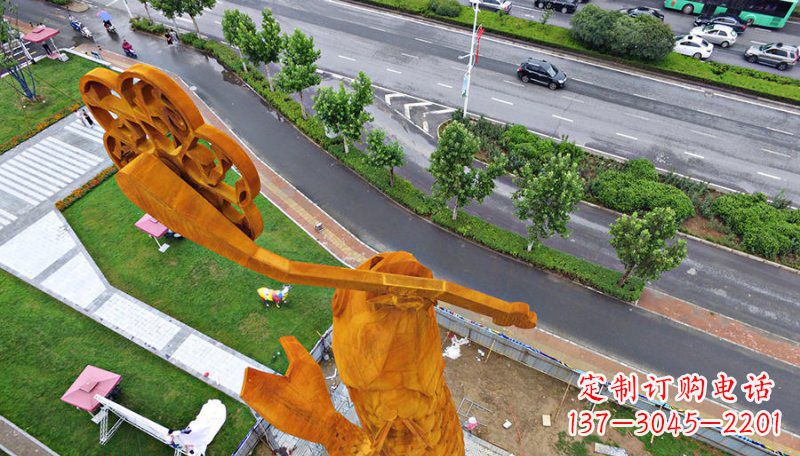 辽阳钥匙象征,情感绽放——中领雕塑精制铜钥匙雕塑