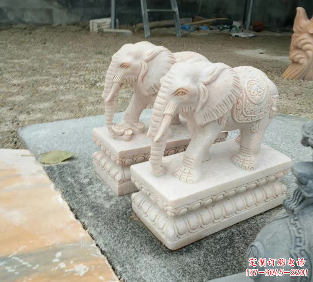 辽阳广场动物大象石雕