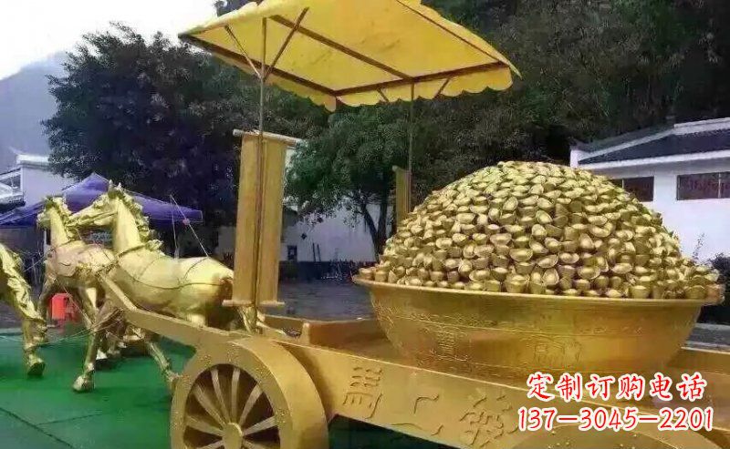 辽阳广场仿铜马拉车玻璃钢景观雕塑