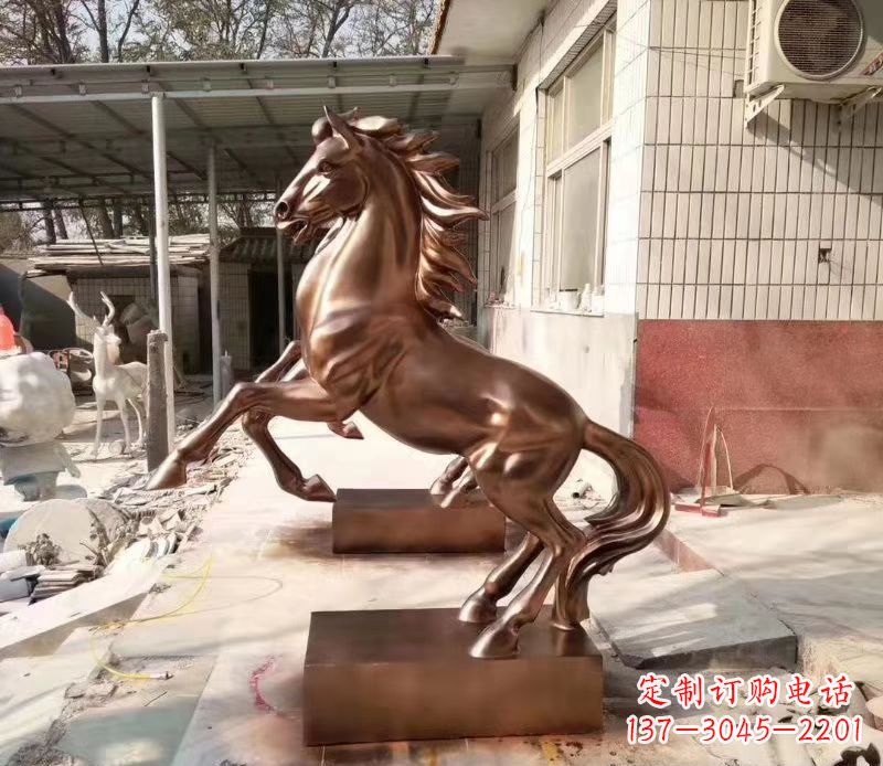 辽阳广场飞马雕塑