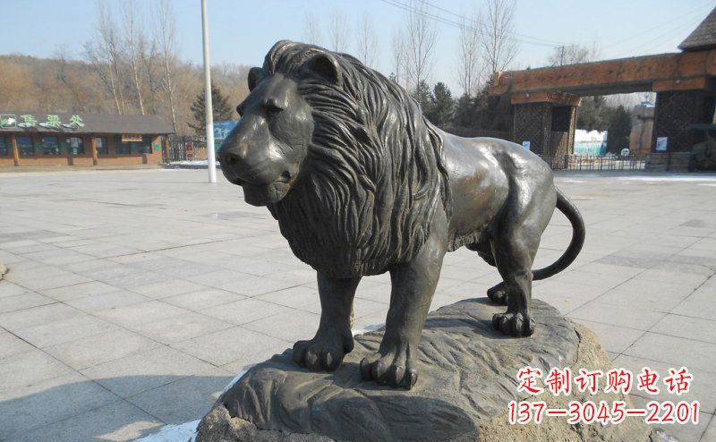 辽阳中领雕塑推出一款精美的华丽非洲狮铜雕,将…
