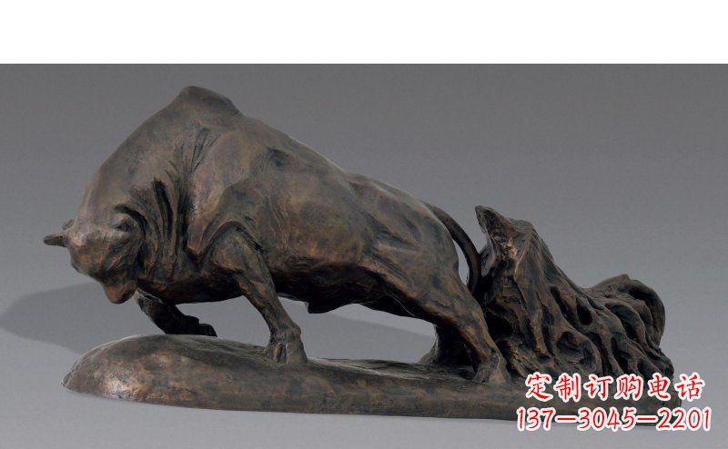 辽阳广场耕地牛动物铜雕