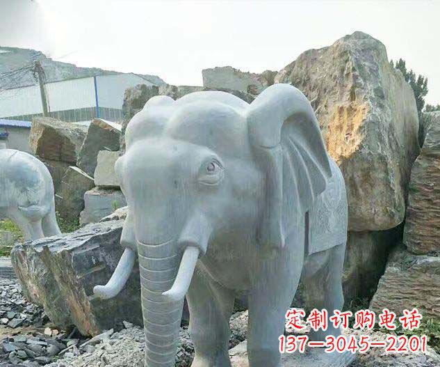 辽阳浓情大象雕塑,让爱更深刻