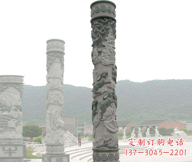 辽阳中领雕塑:多彩活力的12生肖石柱