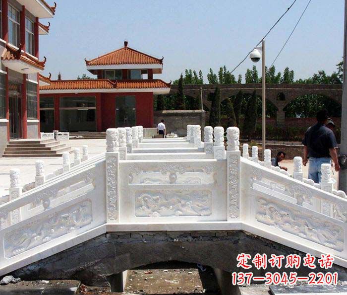 辽阳广场景观汉白玉石雕栏板