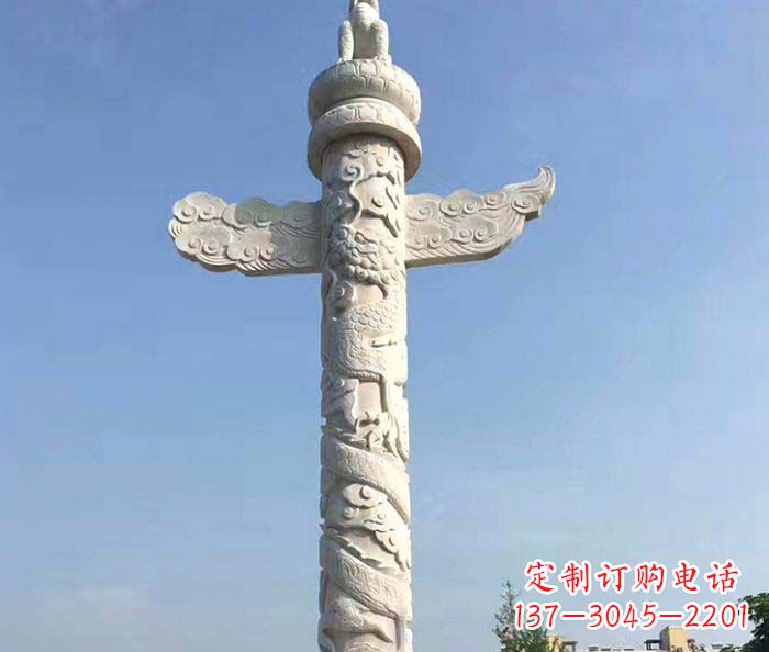 辽阳广场景观华表石雕