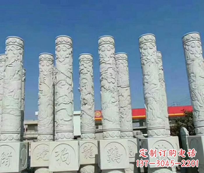 辽阳广场景观十二生肖石柱 (2)