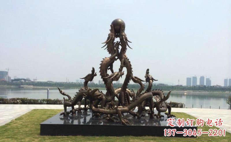 辽阳广场九龙不锈钢雕塑