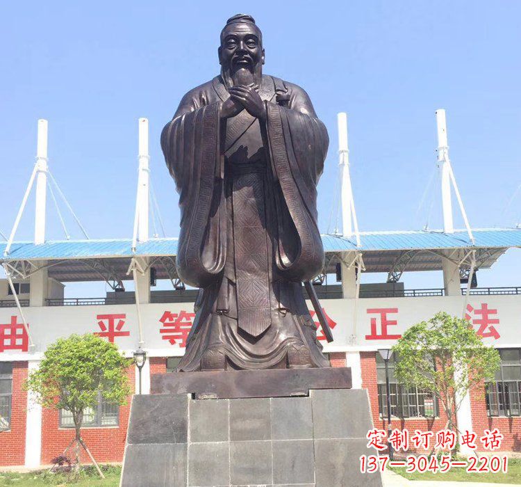 辽阳具有传统文化气息的孔子雕塑