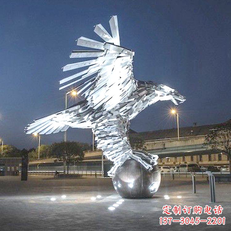 辽阳广场老鹰不锈钢景观雕塑