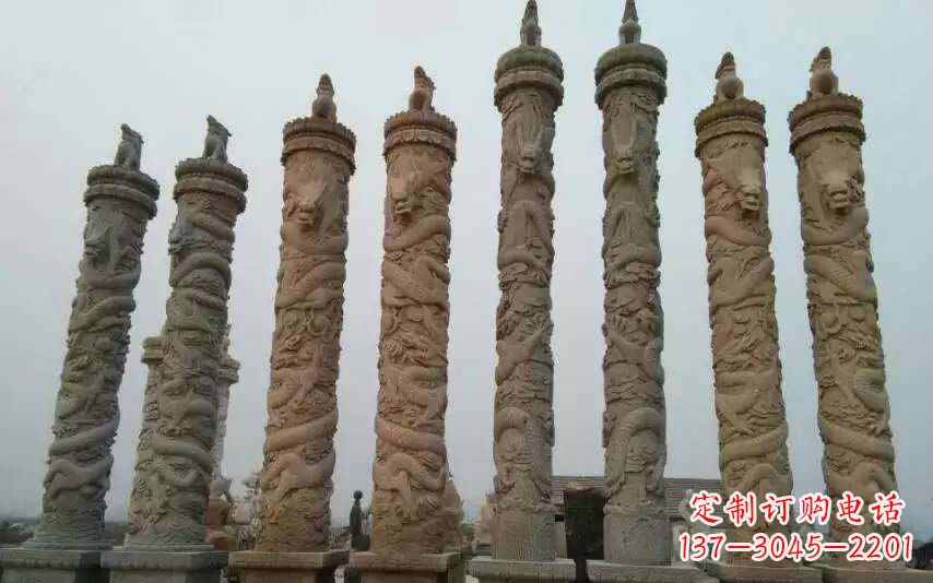 辽阳广场盘龙柱石雕1