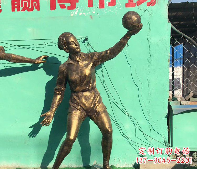 辽阳广场铜雕打排球学生人物雕塑