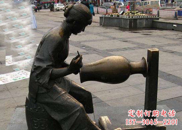辽阳广场铜雕修花盆人物雕塑