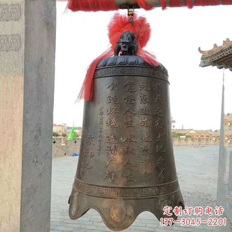 辽阳广场铜钟雕塑