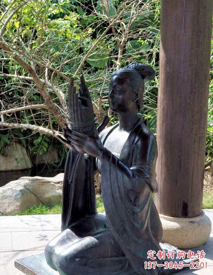 辽阳广场铸铜吹葫芦丝人物雕塑