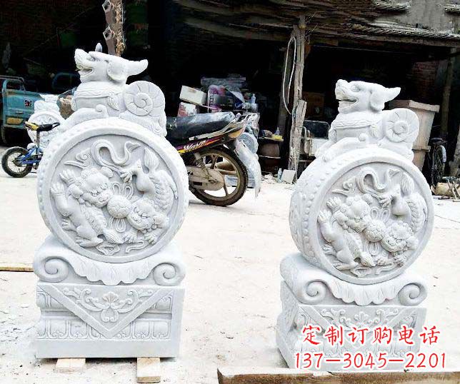 辽阳汉白玉招财门墩雕塑