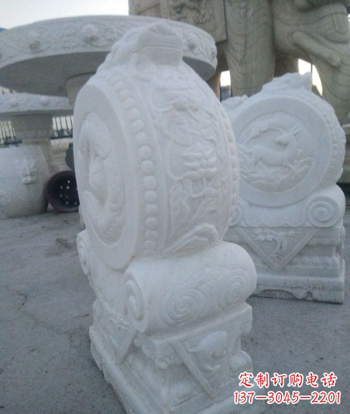 辽阳汉白玉抱鼓石门墩雕塑