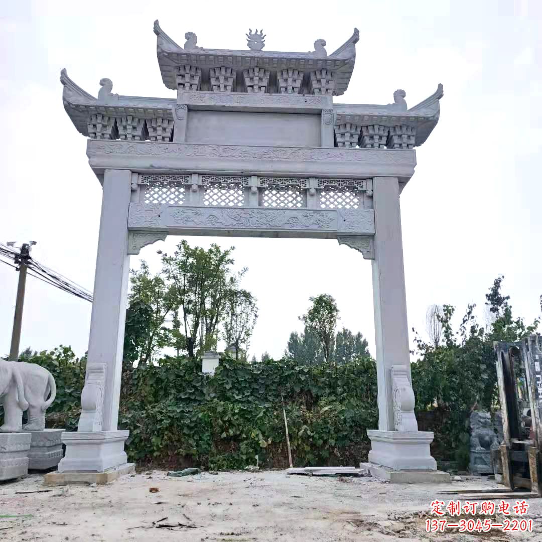 辽阳汉白玉精致的牌坊雕塑