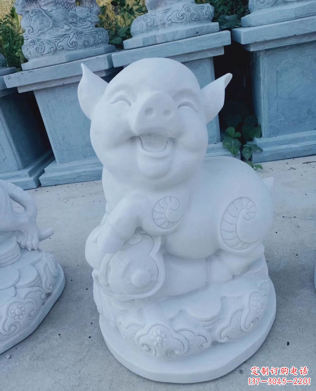 辽阳汉白玉公园动物十二生肖石雕
