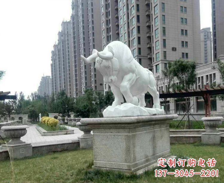 辽阳献给社区的精美石雕动物