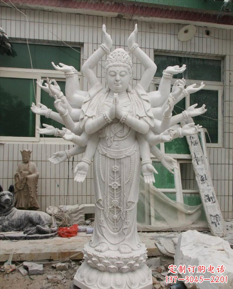 辽阳汉白玉千手观音雕塑,精致细腻,深具宗教意义