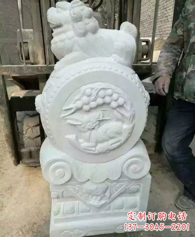 辽阳中领雕塑出品，精雕细琢汉白玉狮子门墩