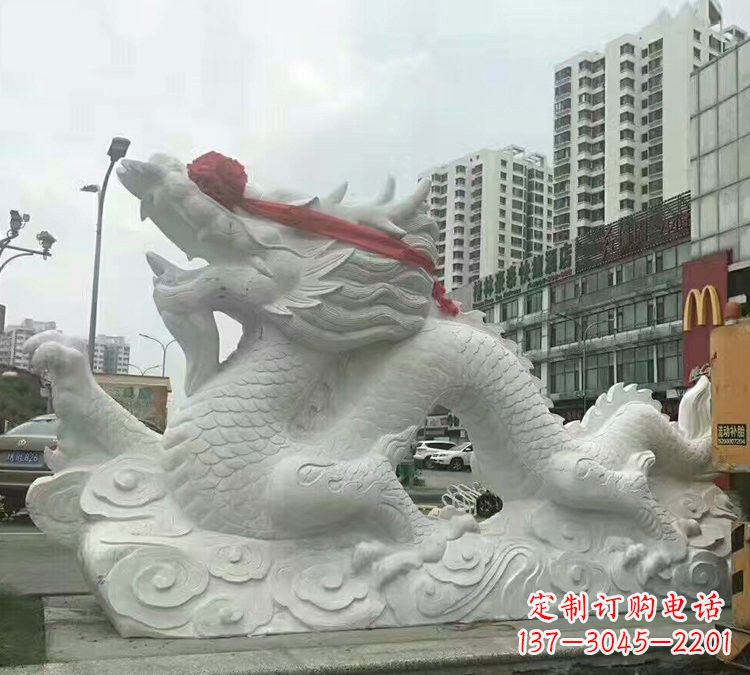 辽阳汉白玉神龙雕塑,精致而又具有历史感