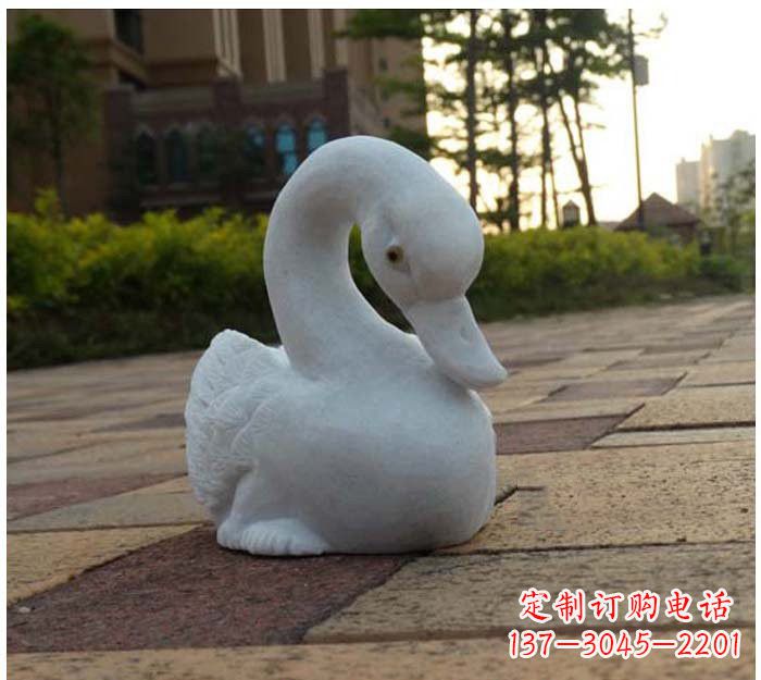 辽阳汉白玉天鹅石雕塑,精美瑰丽