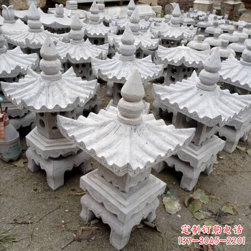 辽阳汉白玉灯笼雕塑是由中领雕塑定制的一种华丽…