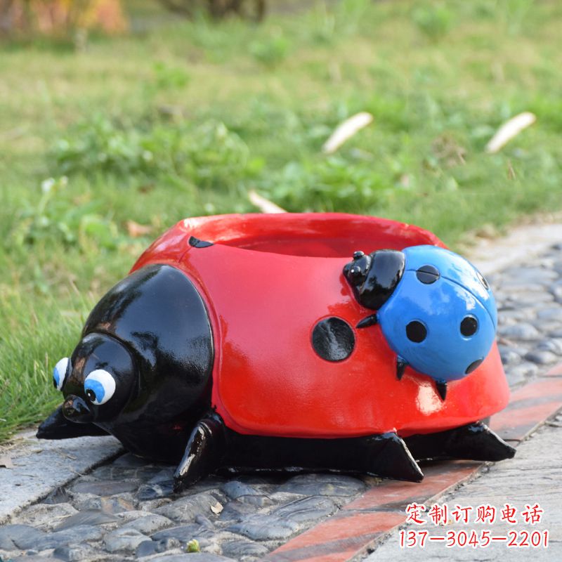 辽阳红色玻璃钢七星瓢虫花盆雕塑
