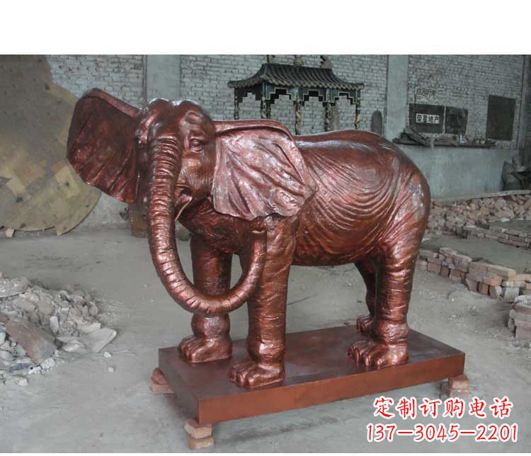 辽阳艺术展现——户外大象铜雕塑
