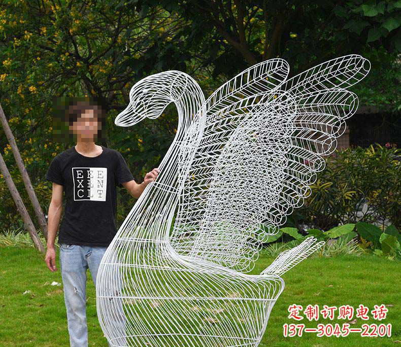 辽阳艺术精灵——户外不锈钢天鹅雕塑