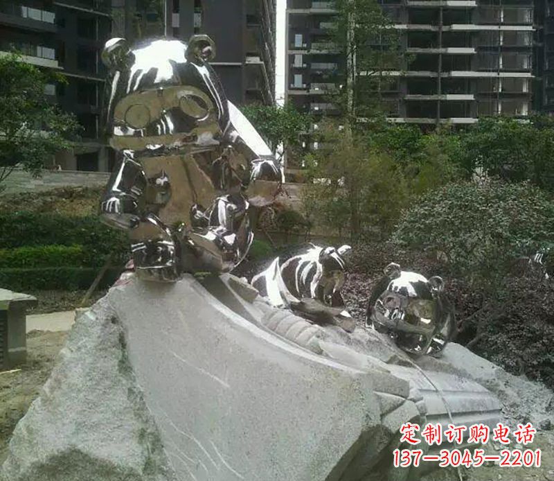 辽阳户外熊猫雕塑